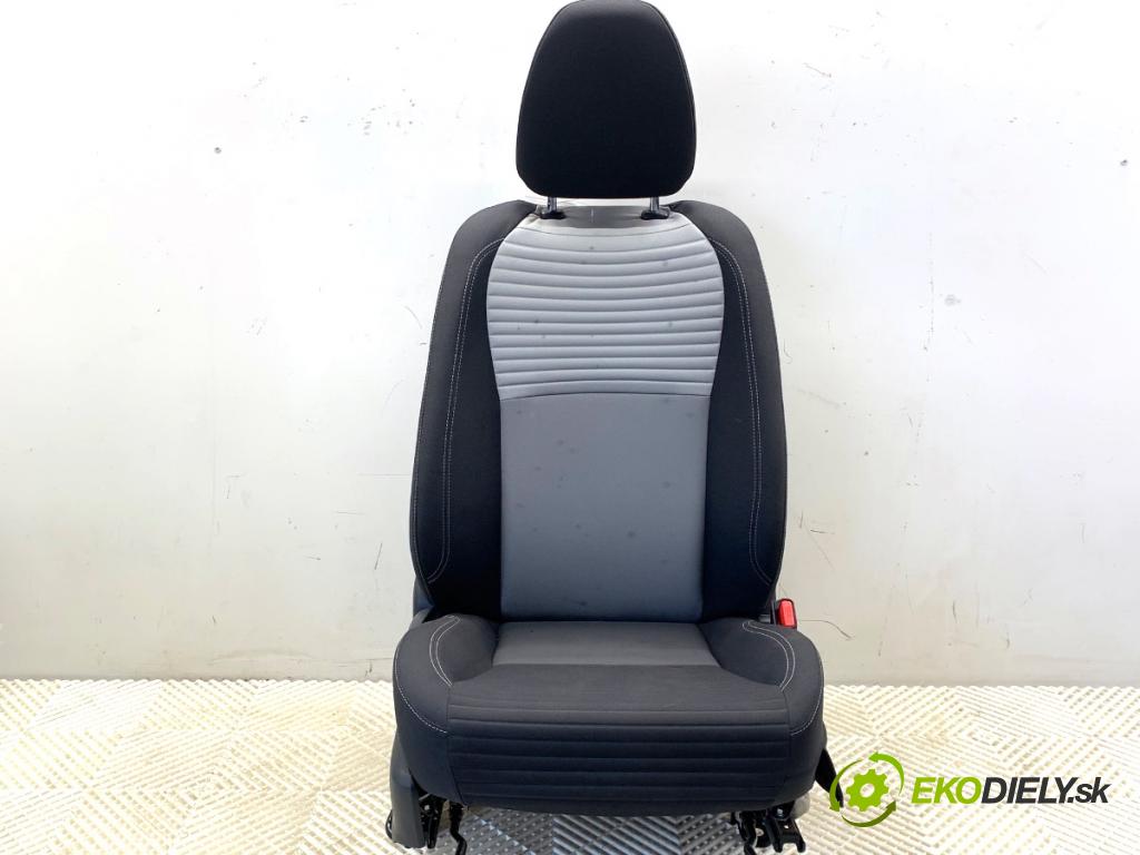 TOYOTA YARIS III liftback 2019 82 kW 1.5 (NSP131_) 1496 Sedadlo pravy predný 