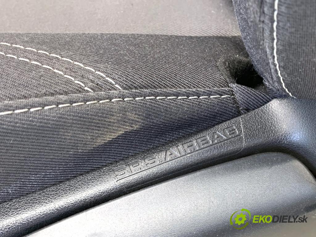 TOYOTA YARIS III liftback 2019 82 kW 1.5 (NSP131_) 1496 Sedadlo ľavy predný