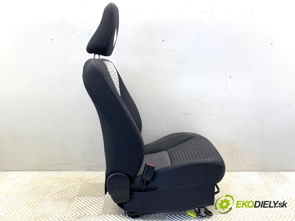 TOYOTA YARIS III liftback 2019 82 kW 1.5 (NSP131_) 1496 Sedadlo ľavy predný