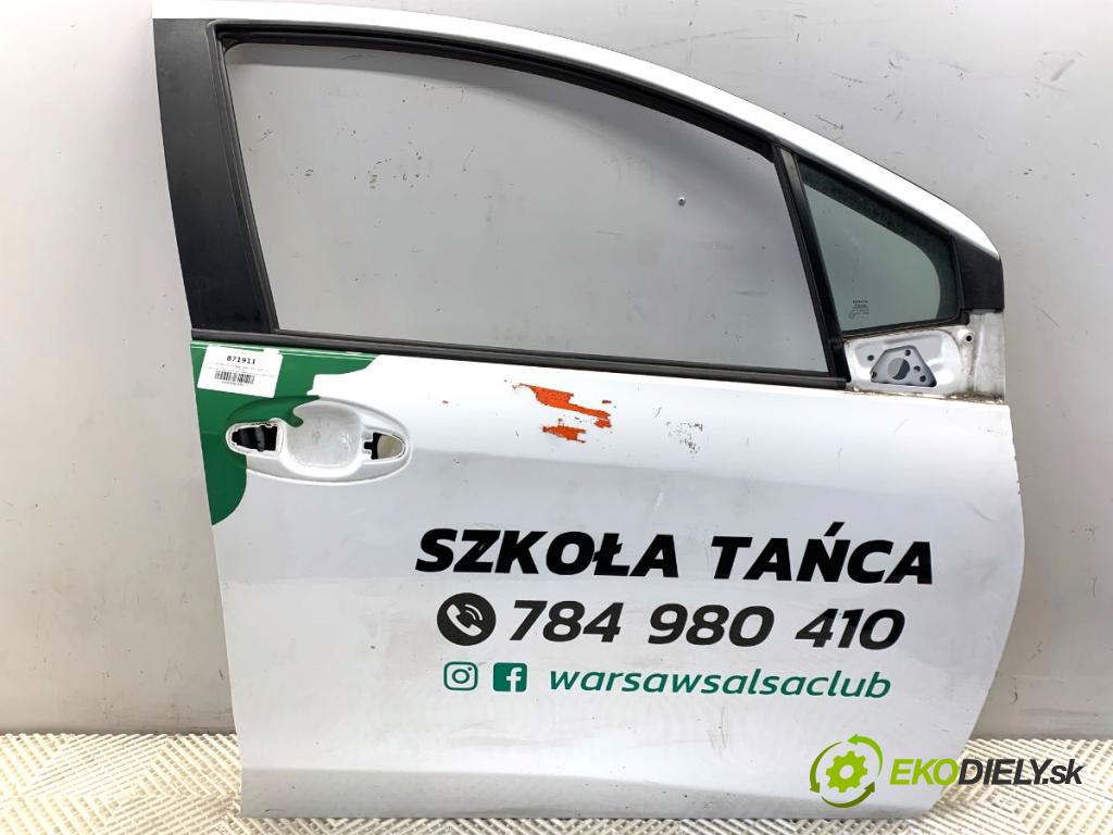 TOYOTA YARIS III liftback 2019 82 kW 1.5 (NSP131_) 1496 dveře pravý přední část 