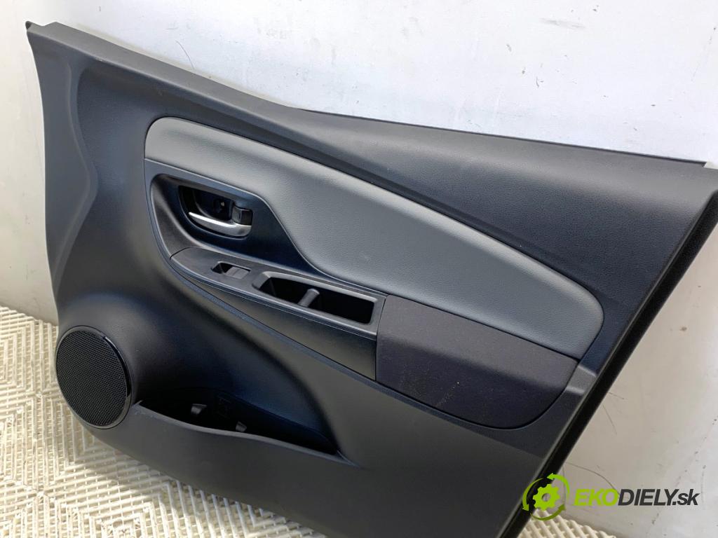 TOYOTA YARIS III liftback 2019 82 kW 1.5 (NSP131_) 1496 čalúnenie Dvere pravy predný