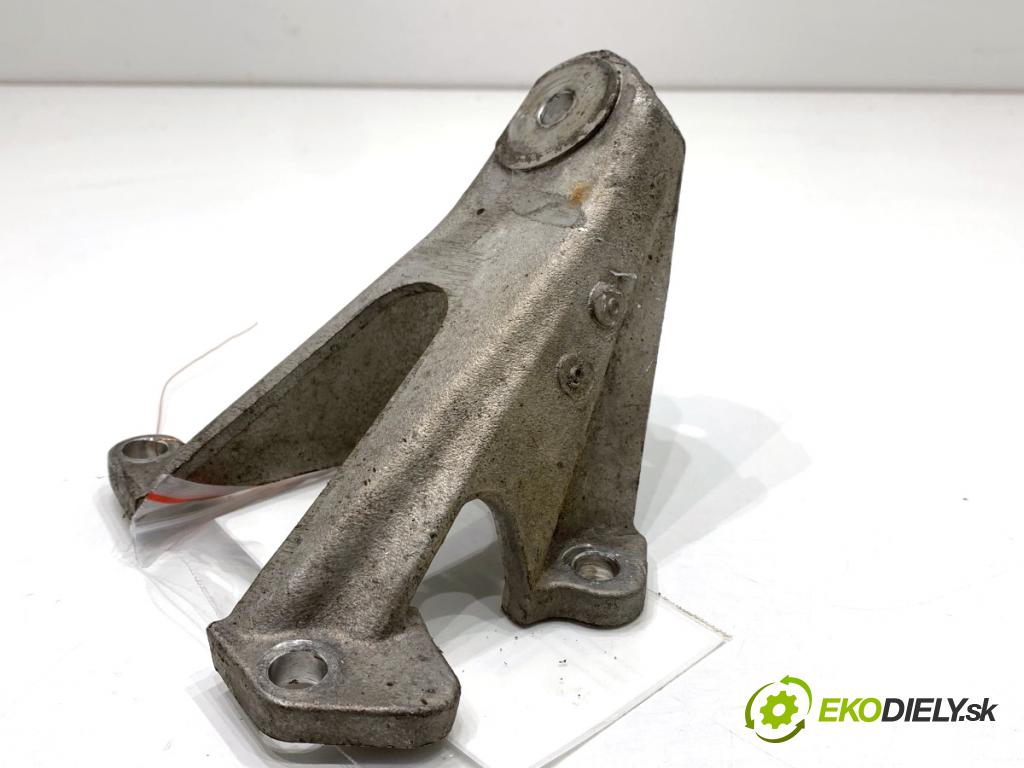 JAGUAR XJ sedan 2026 276 kW 4.0 3996 Držiak Motor 96JV-6037-AB