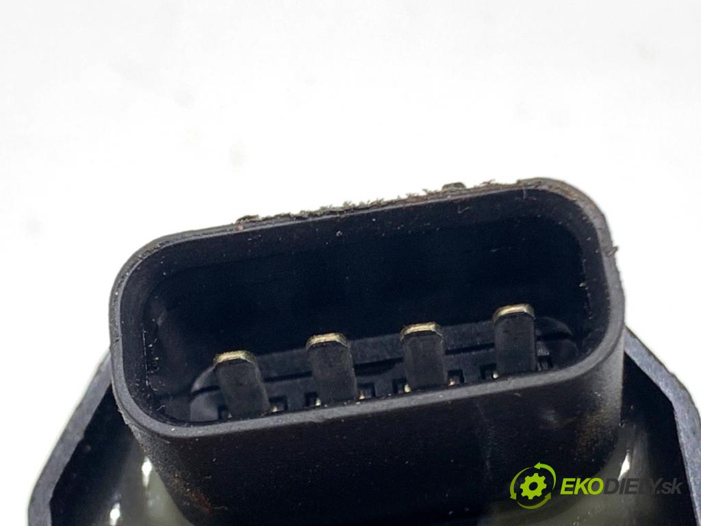 JAGUAR XJ sedan 2026 276 kW 4.0 3996 cívka zapalovací XW93-12029-AB (Zážehová cívka)