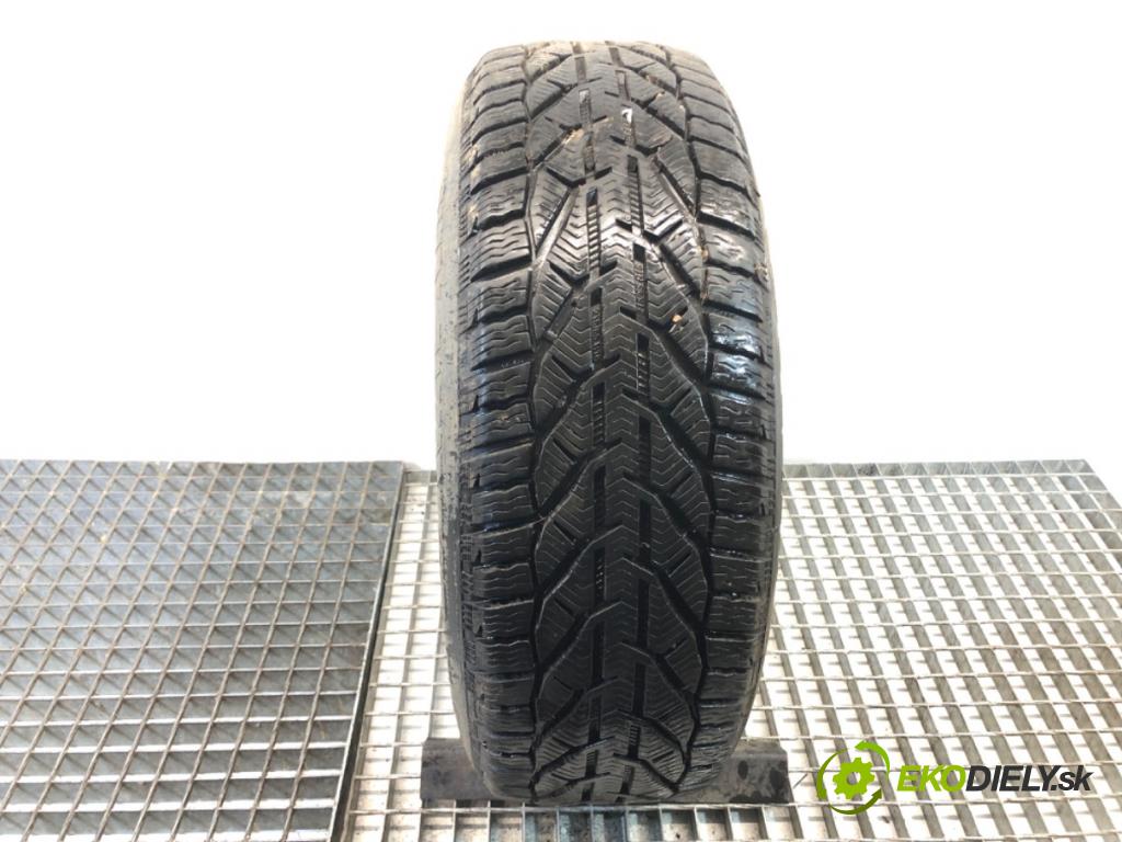 --- ---      PNEUMATIKA: zima 1X 215/65 16