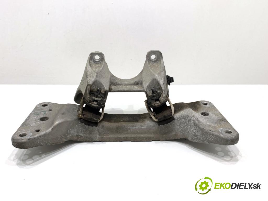 BMW F31 Kombi 2019 110 kW 318 d 1995 Držiak prevodovky 6859417