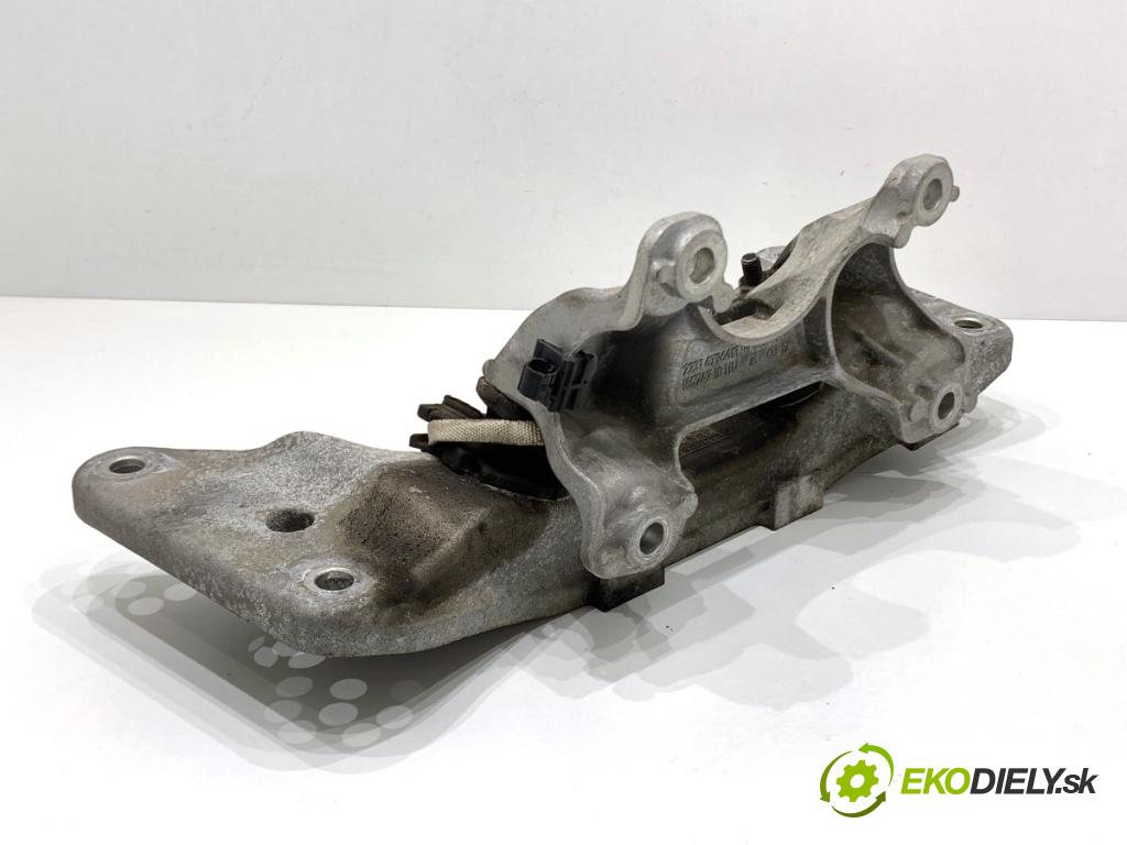 BMW F31 Kombi 2019 110 kW 318 d 1995 Držiak prevodovky 6859417