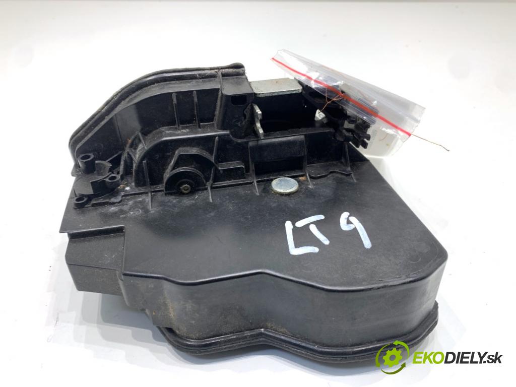 BMW F31 Kombi 2019 110 kW 318 d 1995 zámok dveře levý zadní část 7229459