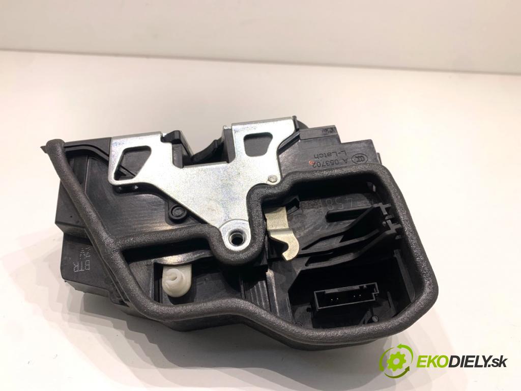 BMW F31 Kombi 2019 110 kW 318 d 1995 zámok dveře pravý přední část 7229458