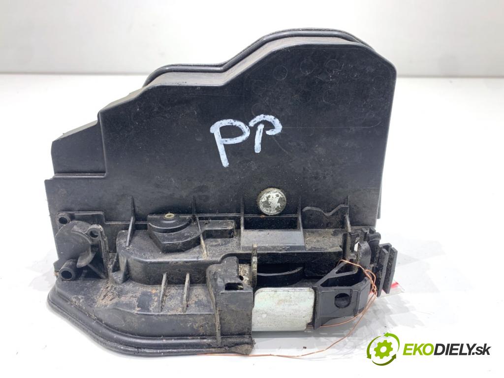 BMW F31 Kombi 2019 110 kW 318 d 1995 zámok dveře pravý přední část 7229458