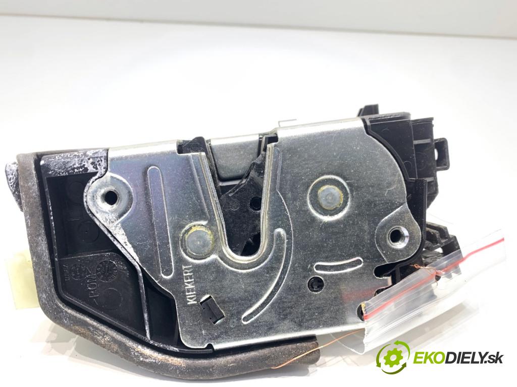 BMW F31 Kombi 2019 110 kW 318 d 1995 zámok dveře levý přední část 7229461