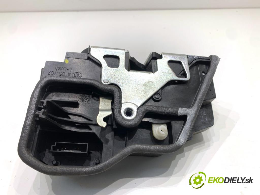 BMW F31 Kombi 2019 110 kW 318 d 1995 zámok dveře levý přední část 7229461