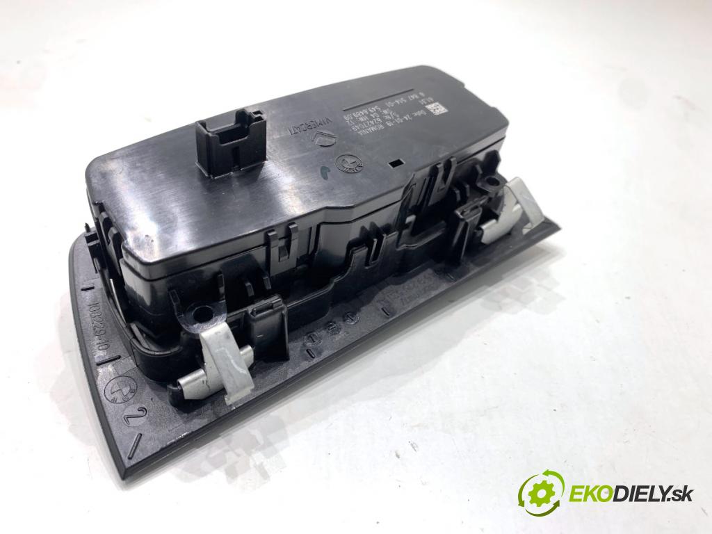 BMW F31 Kombi 2019 110 kW 318 d 1995 spínač světel 6847514