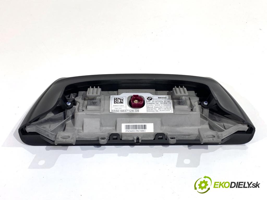 BMW F31 Kombi 2019 110 kW 318 d 1995 Dislpej 6837128 (Prístrojová doska)