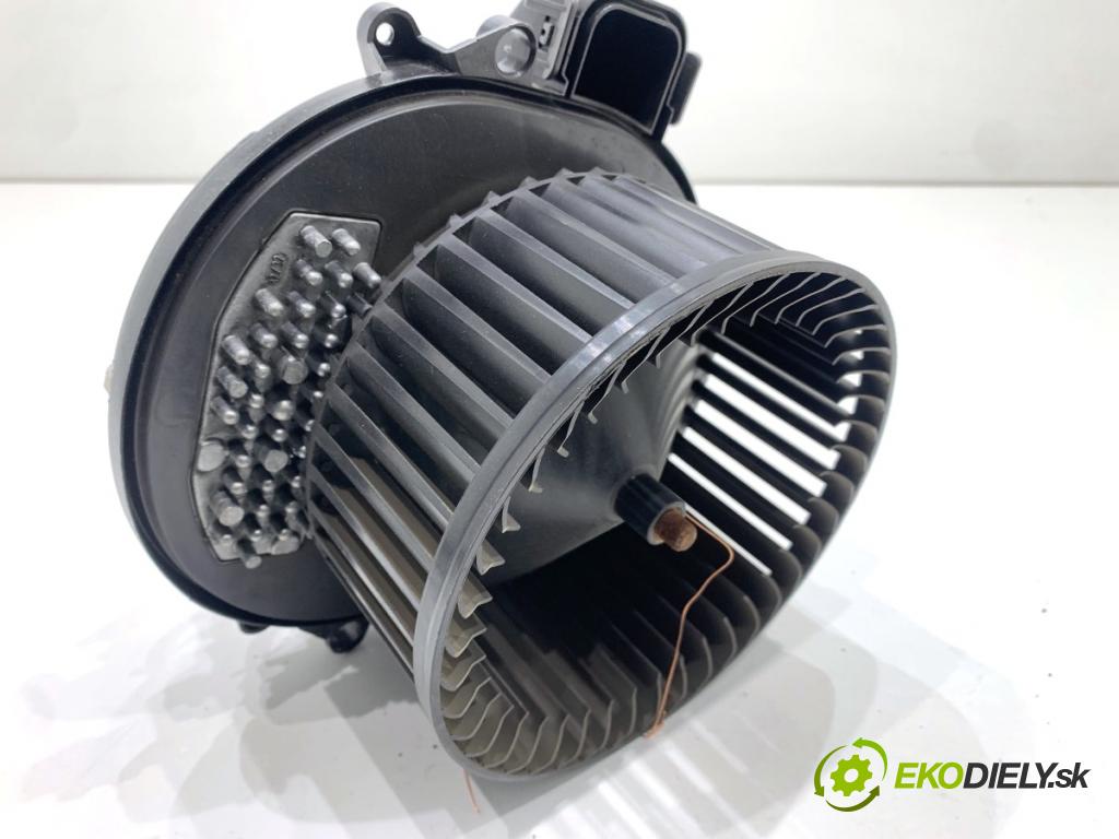 BMW F31 Kombi 2019 110 kW 318 d 1995 ventilátor kúrenia 9319919