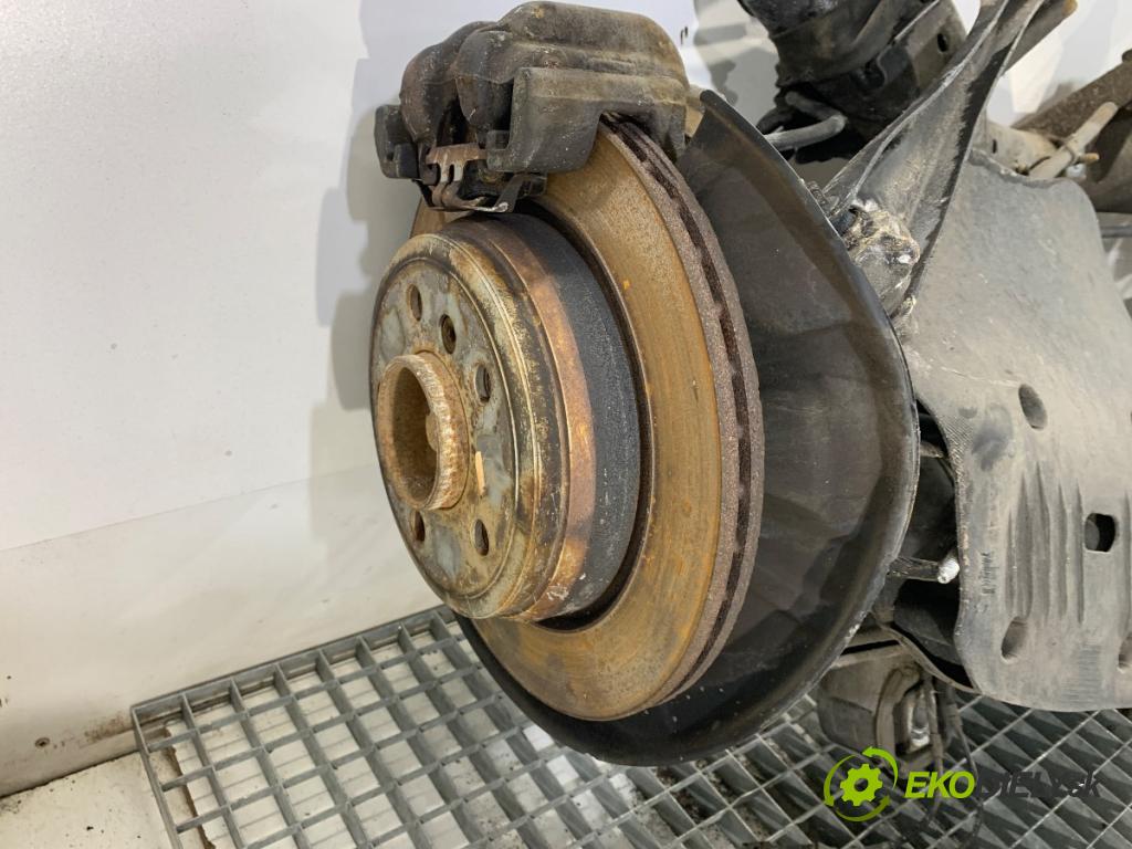 BMW F31 Kombi 2019 110 kW 318 d 1995 Výstuha zad