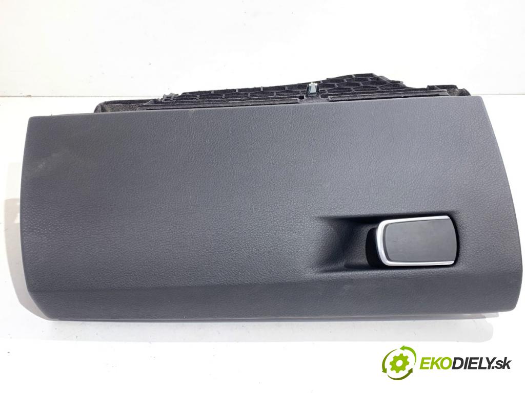 BMW F31 Kombi 2019 110 kW 318 d 1995 Priehradka, kastlík spolujazdca  (Priehradka (kastlík))