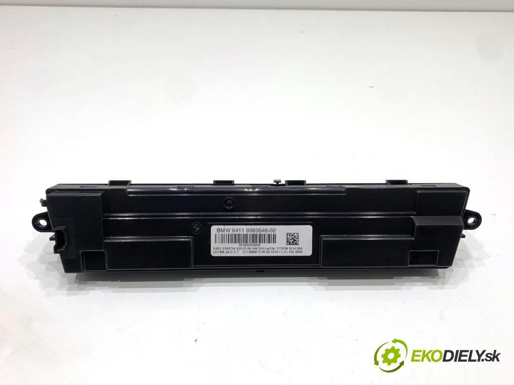 BMW F31 Kombi 2019 110 kW 318 d 1995 Panel ovládania kúrenia 9363546 (Prepínacie páčky pod volantom)