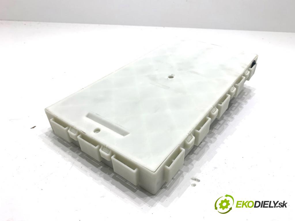 BMW F31 Kombi 2019 110 kW 318 d 1995 modul komfortu 8733503 (Komfortní modul)