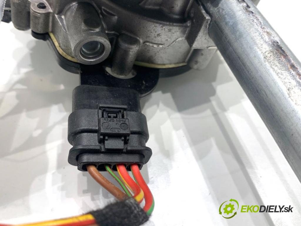 BMW F31 Kombi 2019 110 kW 318 d 1995 Mechanizmus stieračov predný 7267503 (Motorček stieračov predný)