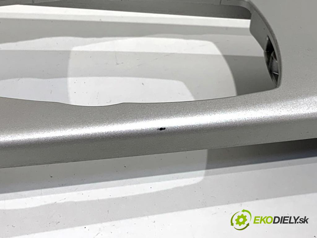 BMW F31 Kombi 2019 110 kW 318 d 1995 lišty kryt 9231206 9231204 (Lišta)
