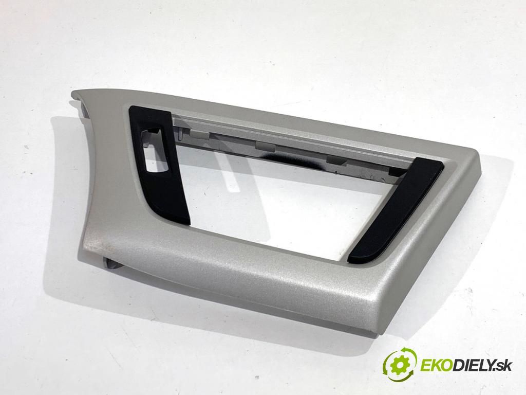 BMW F31 Kombi 2019 110 kW 318 d 1995 lišty kryt 9231206 9231204 (Lišta)