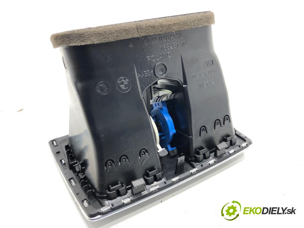 BMW F31 Kombi 2019 110 kW 318 d 1995 Mriežky kúrenia zad 933367502