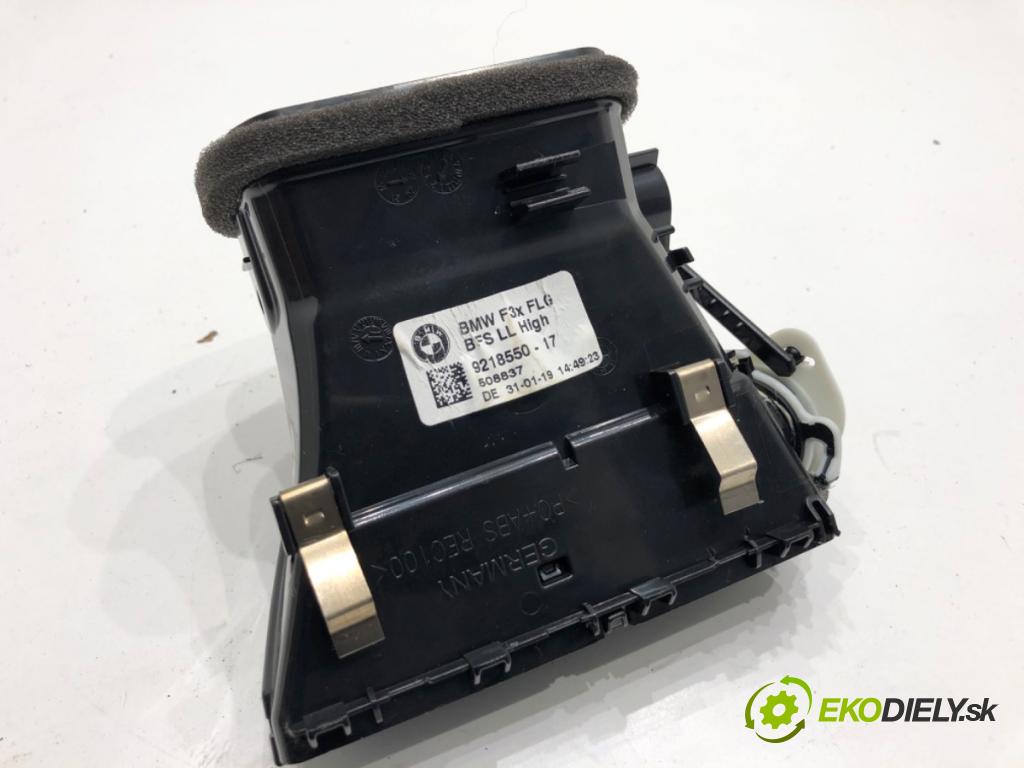 BMW F31 Kombi 2019 110 kW 318 d 1995 Mriežky kúrenia pravy predný 9218550