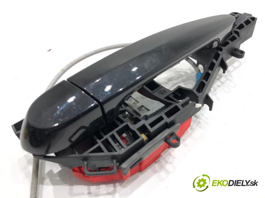 BMW F31 Kombi 2019 110 kW 318 d 1995 Kľučka vonkajšia pravy predný