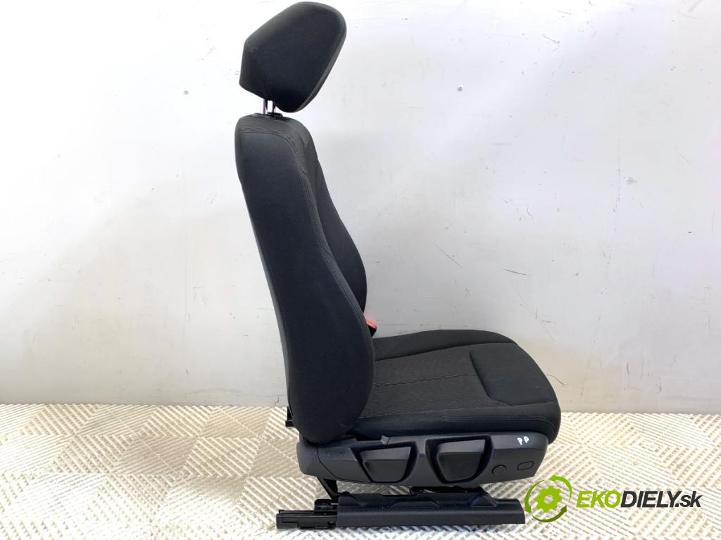 BMW F31 Kombi 2019 110 kW 318 d 1995 Sedadlo pravy predný
