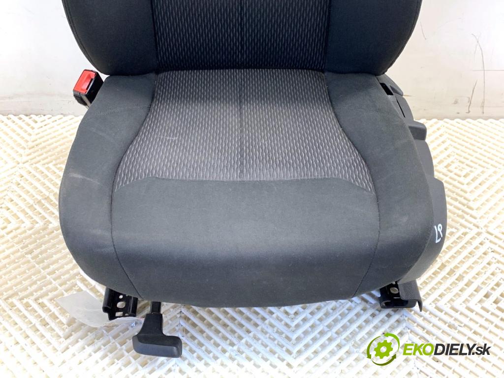 BMW F31 Kombi 2019 110 kW 318 d 1995 Sedadlo ľavy predný