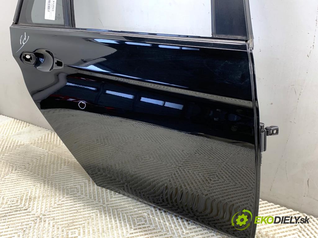 BMW F31 Kombi 2019 110 kW 318 d 1995 Dvere pravy zad 668