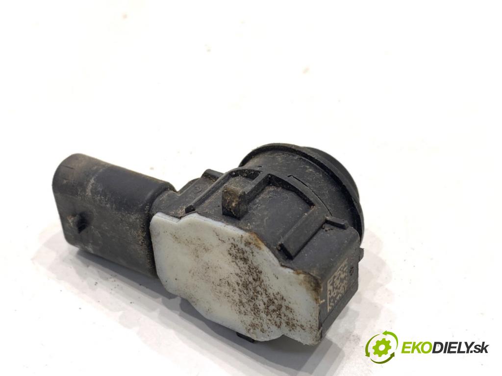 BMW F31 Kombi 2019 110 kW 318 d 1995 Snímač PDC 9261582