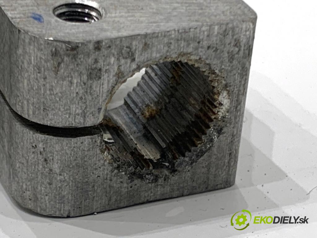 BMW F31 Kombi 2019 110 kW 318 d 1995 Tyč tyče riadiacej