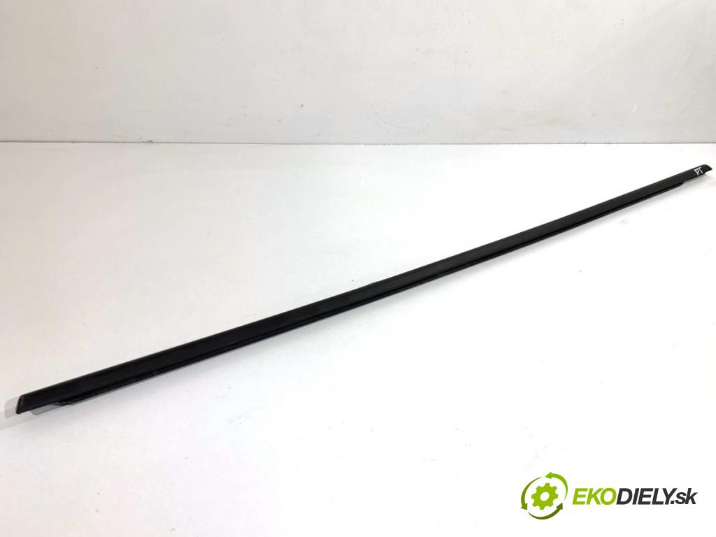 BMW F31 Kombi 2019 110 kW 318 d 1995 Lišta Sbírání: zad pravy 7258291