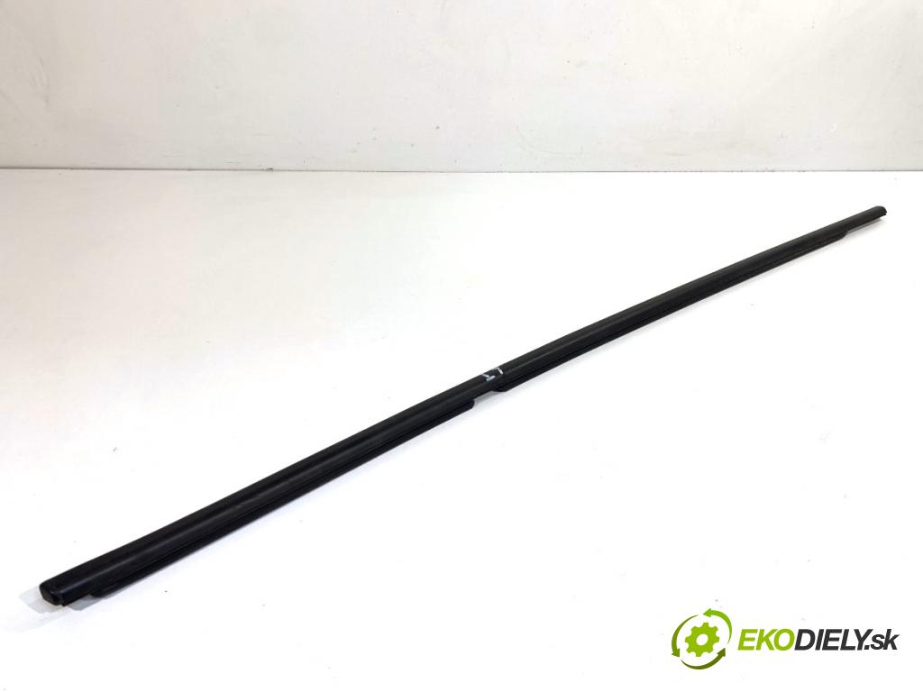 BMW F31 Kombi 2019 110 kW 318 d 1995 lišta Sbírání: zadní část levý 7258291