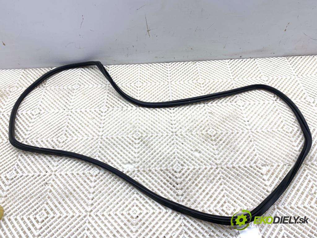 BMW F31 Kombi 2019 110 kW 318 d 1995 tesnenie dverí kufra 