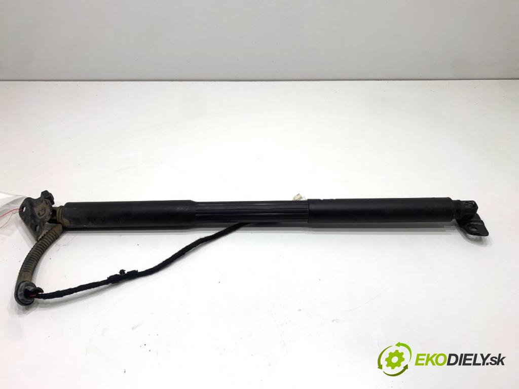 BMW F31 Kombi 2019 110 kW 318 d 1995 Teleskop Teleskop 7432374