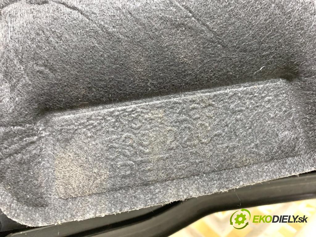 BMW F31 Kombi 2019 110 kW 318 d 1995 Clona Lišta torpédo pravá 9353042