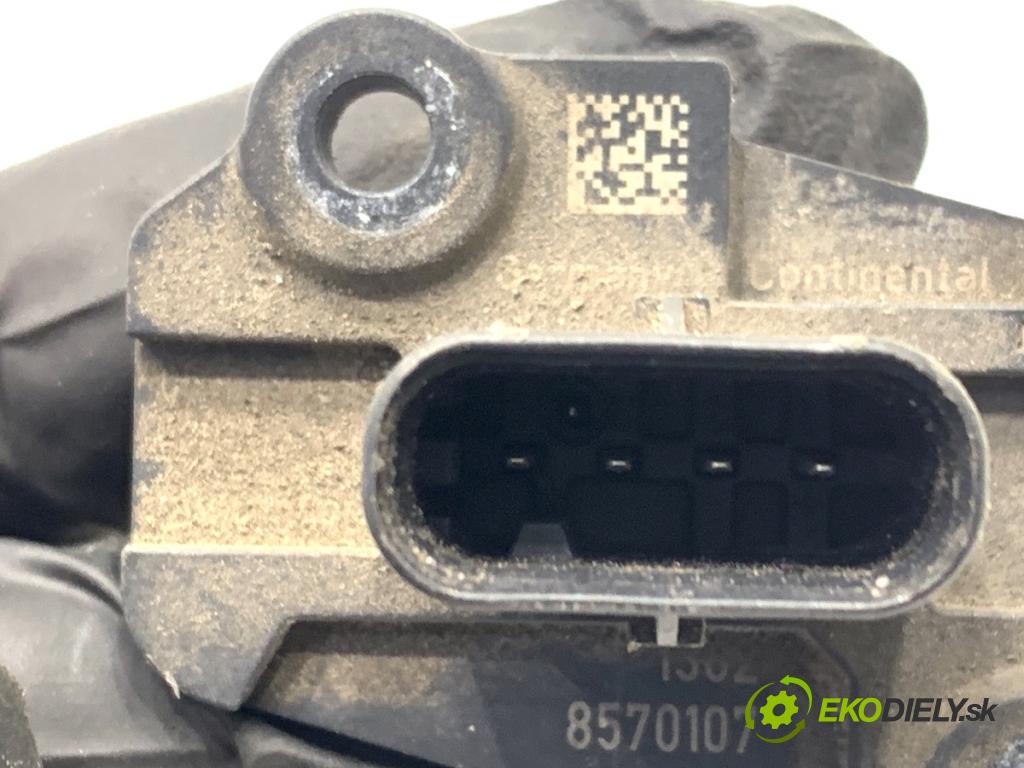 BMW F31 Kombi 2019 110 kW 318 d 1995 váha vzduchu 8570107 (Snímač hmotnosti vzduchu)