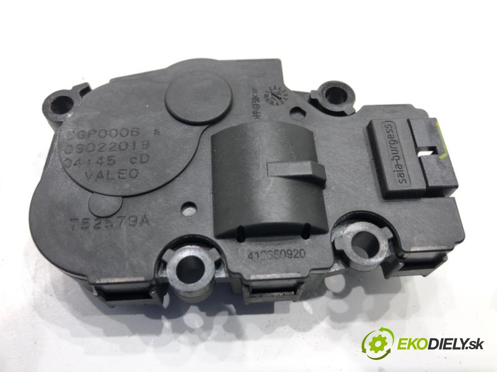 BMW F31 Kombi 2019 110 kW 318 d 1995 Motor kúrenia T52579A