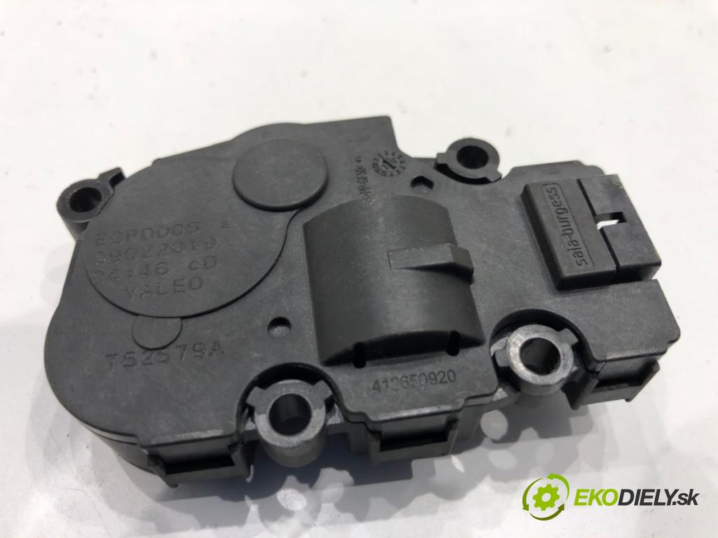 BMW F31 Kombi 2019 110 kW 318 d 1995 Motor kúrenia T52579A