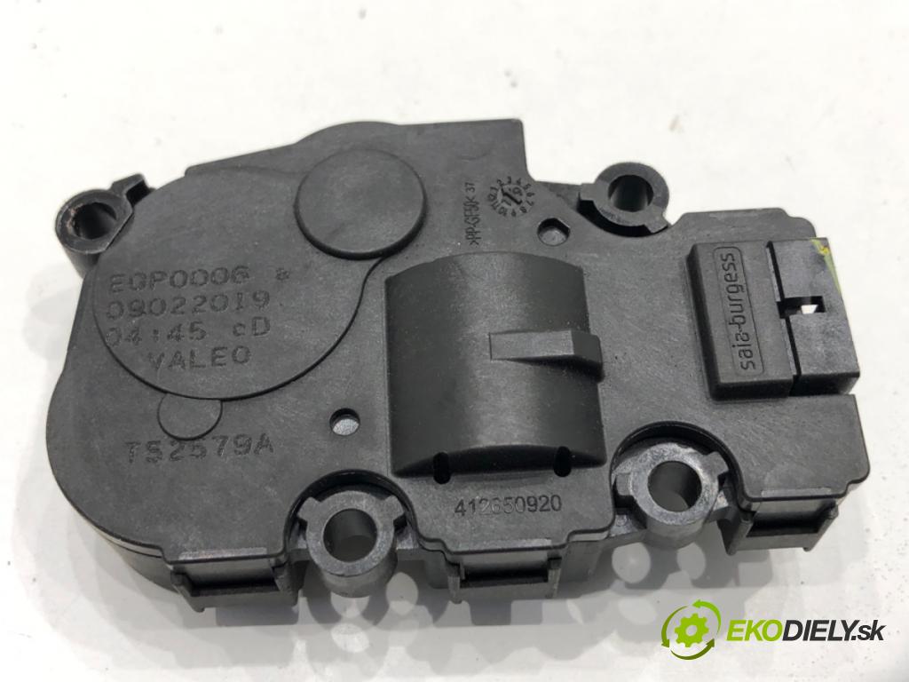 BMW F31 Kombi 2019 110 kW 318 d 1995 Motor kúrenia T52579A