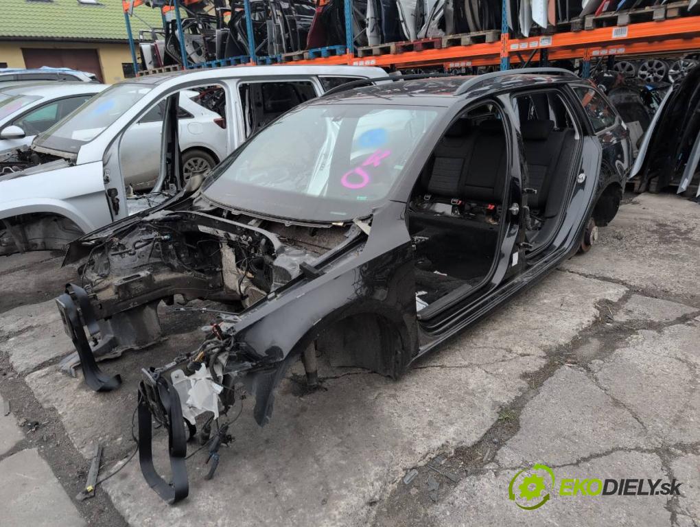 SKODA OCTAVIA III Kombi 2015 110 kW 2.0 TDI 1968 KAROSERIA ČTVRŤÁK blatník práh střecha PODŁUŻNICA