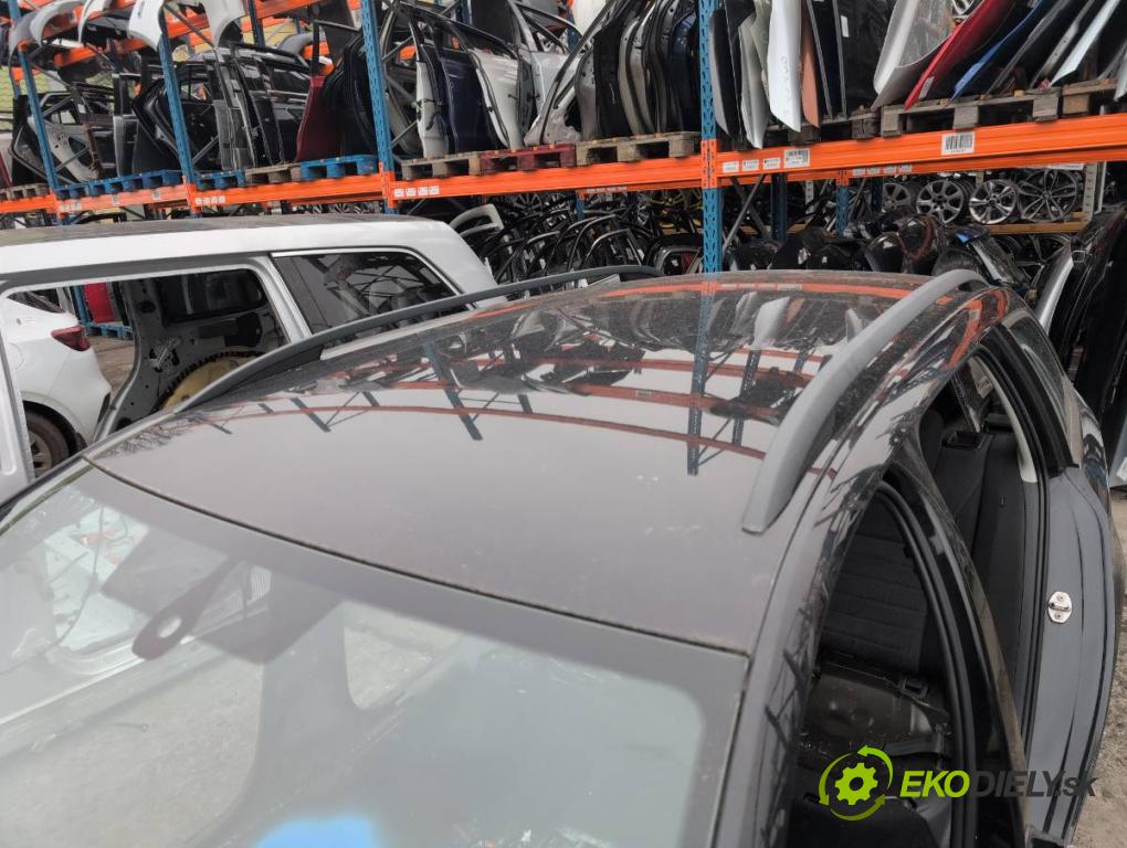 SKODA OCTAVIA III Kombi 2015 110 kW 2.0 TDI 1968 KAROSERIA ČTVRŤÁK blatník práh střecha PODŁUŻNICA