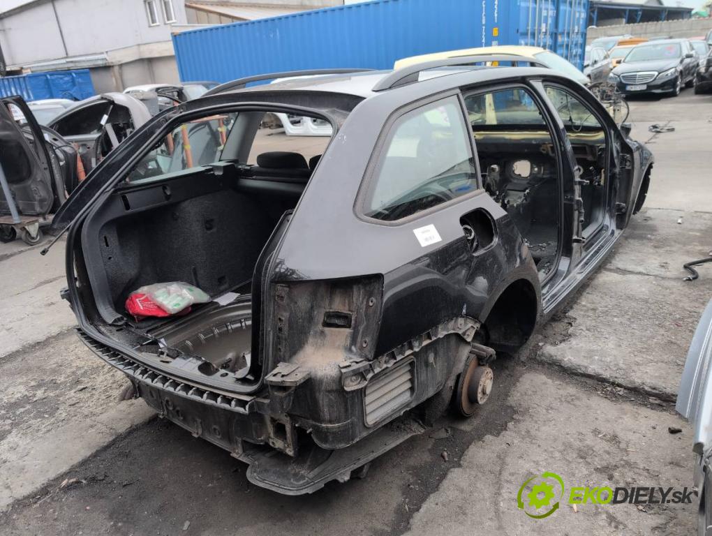 SKODA OCTAVIA III Kombi 2015 110 kW 2.0 TDI 1968 KAROSERIA ČTVRŤÁK blatník práh střecha PODŁUŻNICA