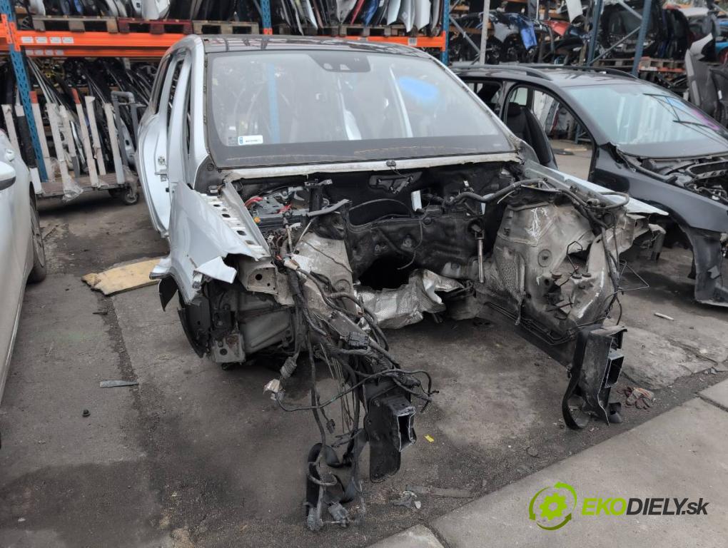 MERCEDES-BENZ KLASA GL SUV 2012 190 kW GL 350 CDI / BlueTec 4-matic (166.823, 166.824) 2987 karoséria ČTVRŤÁK: Blatník prah strecha PODŁUŻNICA 