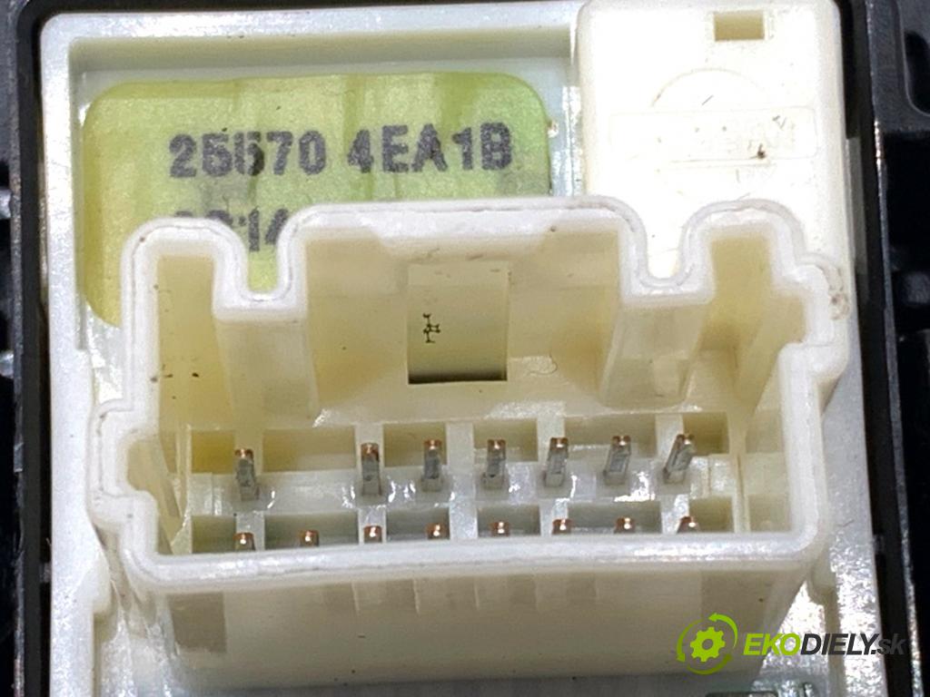 NISSAN QASHQAI J11 SUV 2014 96 kW 1.6 dCi 1598 Prepínač nastavenia spätných zrkadiel 255704EA1B (Prepínacie páčky pod volantom)