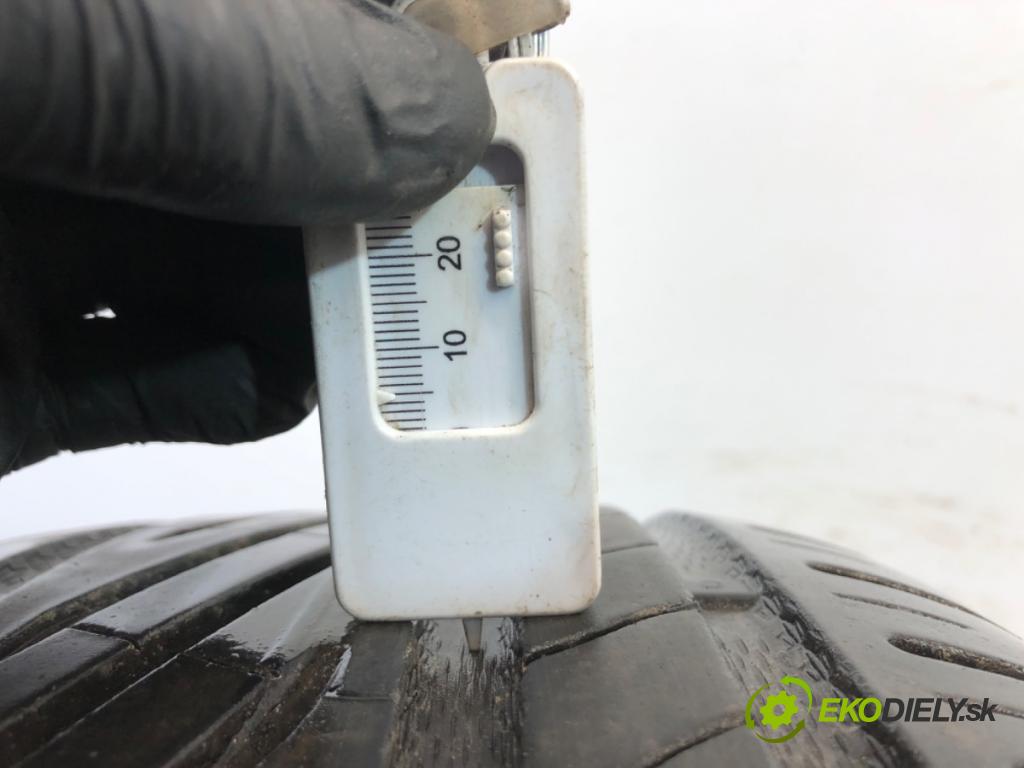 --- ---      PNEUMATIKA: 2X 205/55 16" UNIROYAL