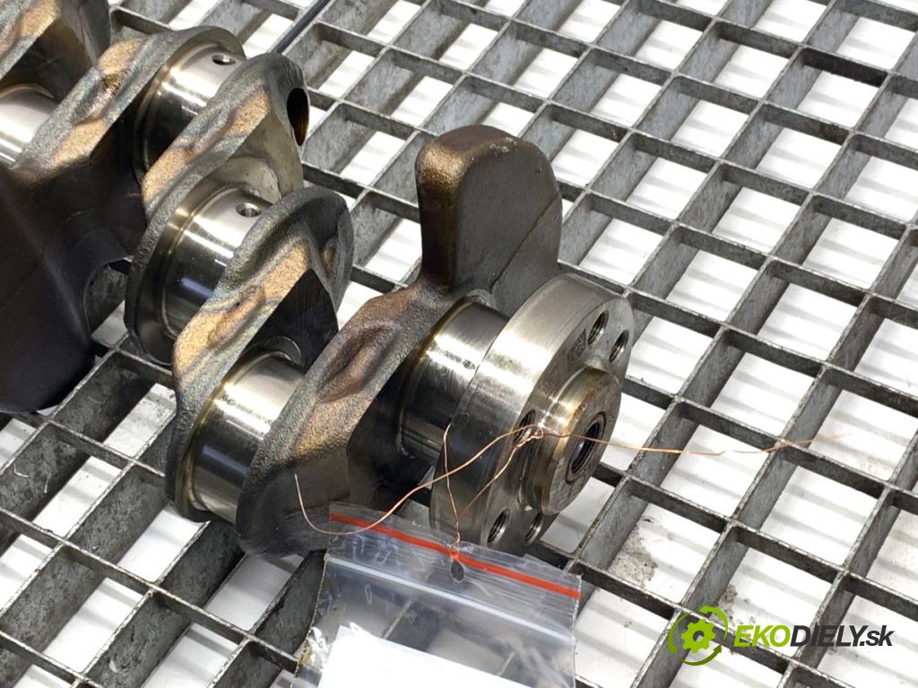 SKODA KODIAQ SUV 2019 110 kW 1.5 TSI 1495 Kardaň, hriadeľ KLIKA: 05EC (Blok motora ostatné)