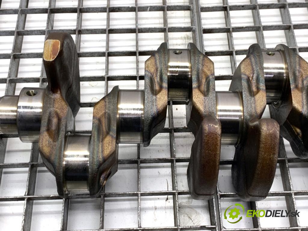 SKODA KODIAQ SUV 2019 110 kW 1.5 TSI 1495 Kardaň, hriadeľ KLIKA: 05EC (Blok motora ostatné)